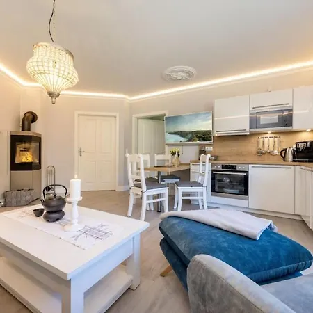 Strandblick 10 *